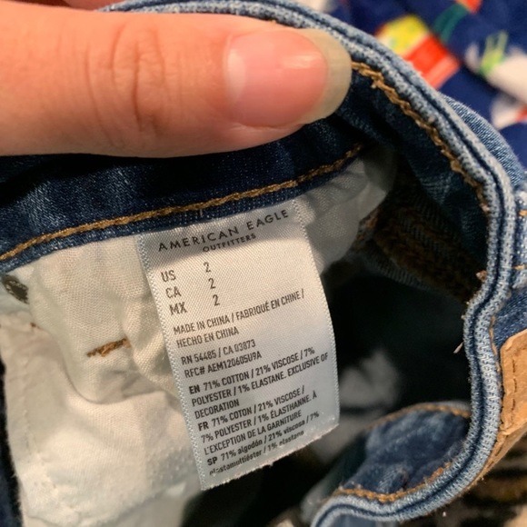 American Eagle Shorts Size 2 - Picture 3 of 3